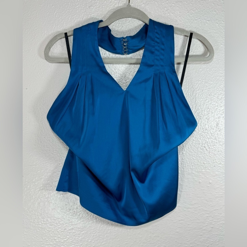 Superdown Blue Satin V-Neck Sleeveless Halter Top Women’s Small Date Night Party